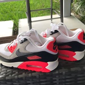 Nike Air Max 90 Premium Athletic Shoes